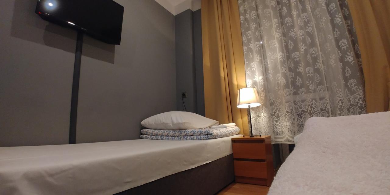 Pokoje Goscinne Polo Częstochowa Buitenkant foto